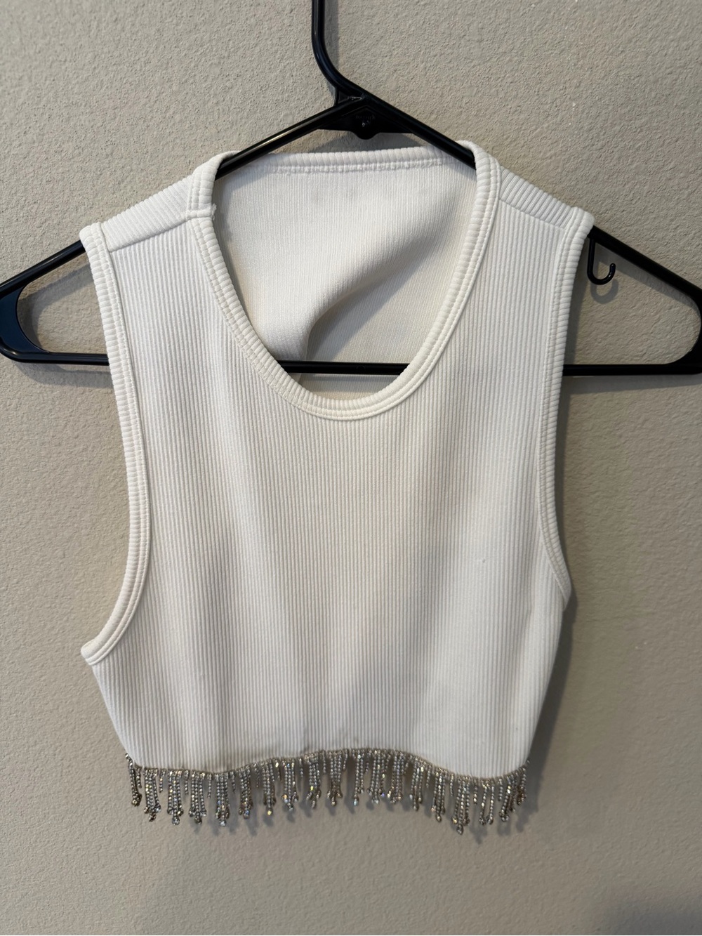 Cropped white tank